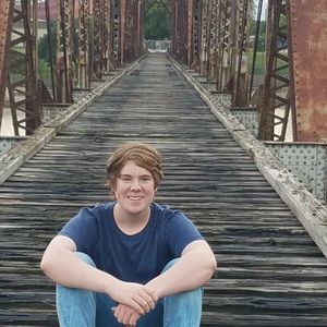 Meet your Posher, Seth